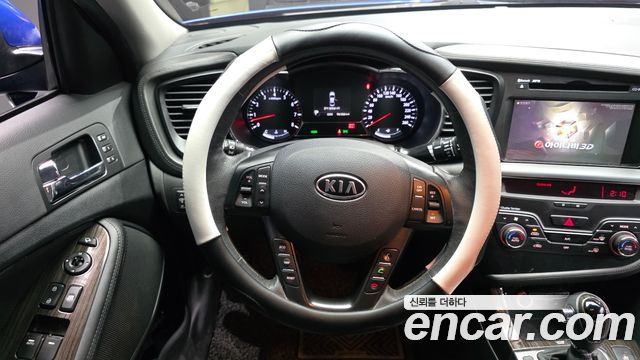 Kia K5 2011 — photo 13