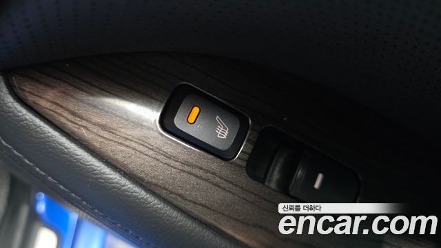 Kia K5 2011 — photo 19