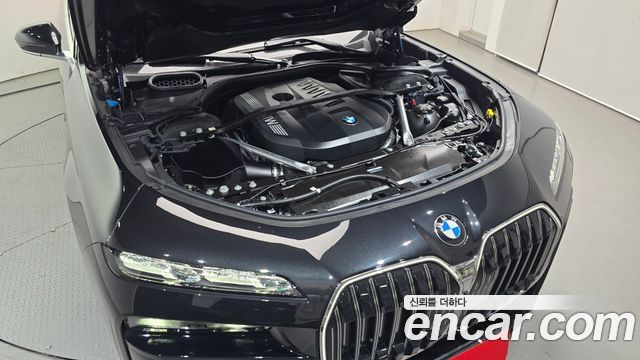 BMW 7-Series 2025 — photo 6