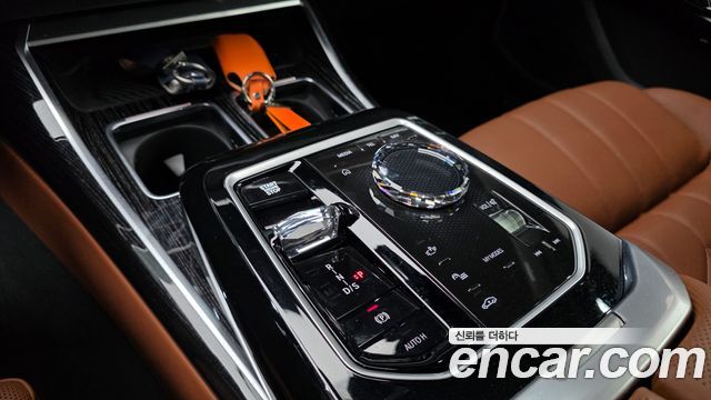 BMW 7-Series 2025 — photo 12