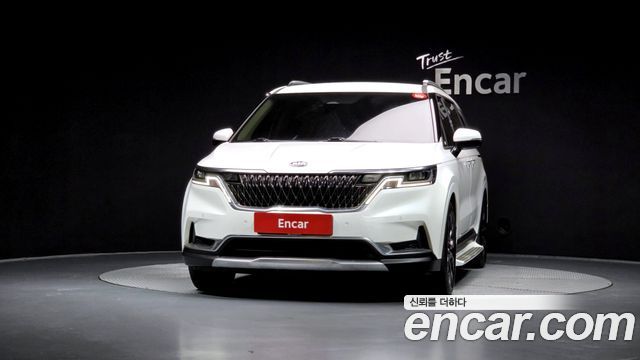 Kia Canival 2021 — photo 3