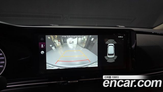 Kia Canival 2021 — photo 21