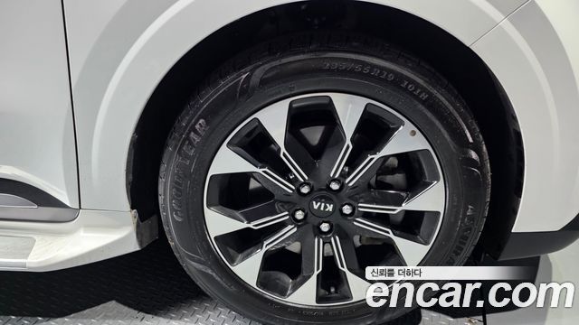 Kia Canival 2021 — photo 7