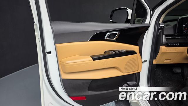 Kia Canival 2021 — photo 14