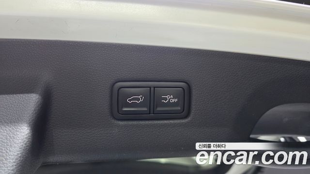 Kia Canival 2021 — photo 35