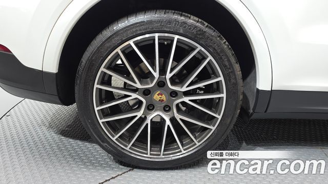 Porsche Cayenne 2019 — photo 5