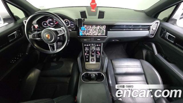Porsche Cayenne 2019 — photo 7