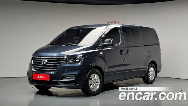 Hyundai Starex 2019 — photo 1