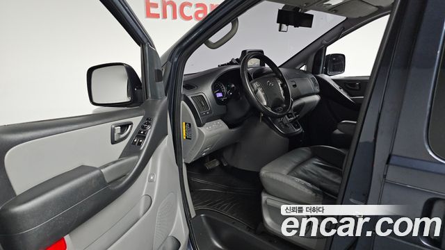 Hyundai Starex 2019 — photo 13