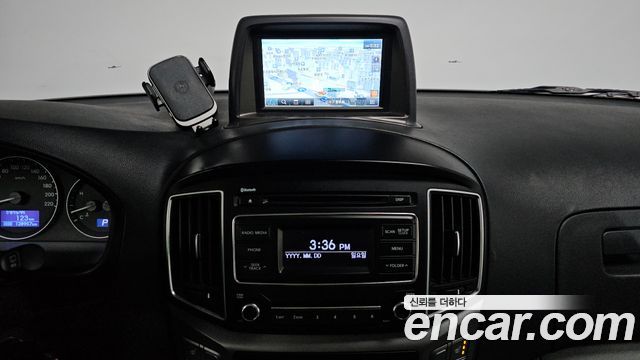 Hyundai Starex 2019 — photo 18
