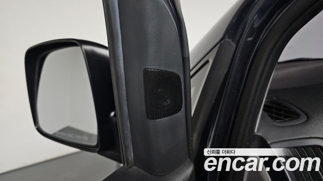 Hyundai Starex 2019 — photo 25