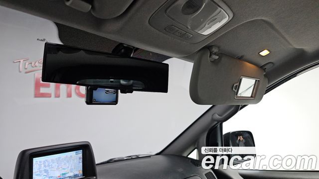 Hyundai Starex 2019 — photo 34