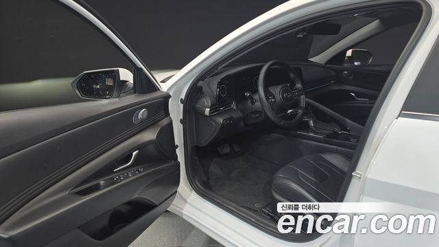 Hyundai AVANTE 2023 — photo 10