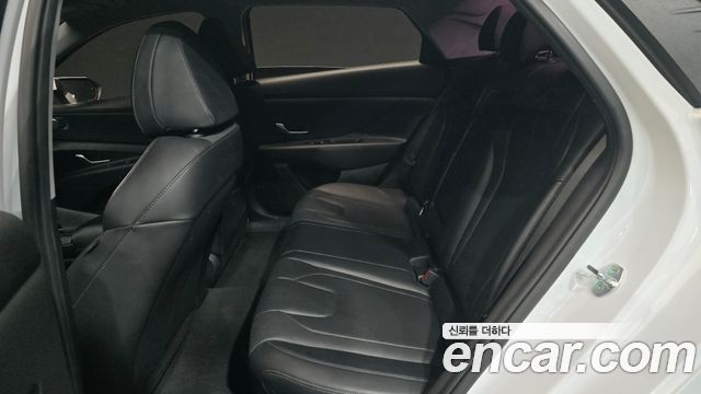 Hyundai AVANTE 2023 — photo 11