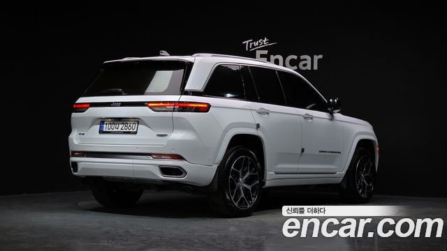 Jeep Cherokee 2023 — photo 2
