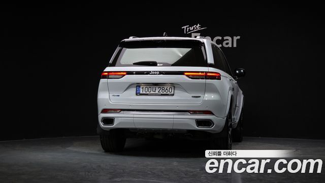 Jeep Cherokee 2023 — photo 4