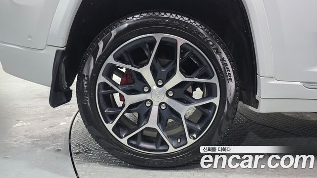 Jeep Cherokee 2023 — photo 5