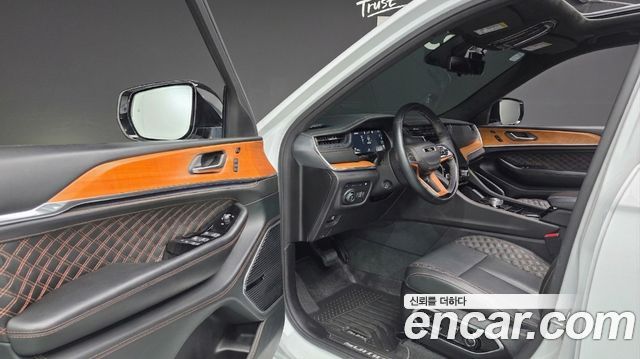 Jeep Cherokee 2023 — photo 13