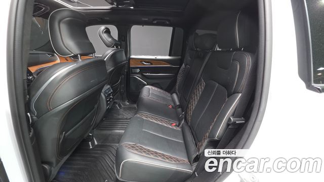 Jeep Cherokee 2023 — photo 16