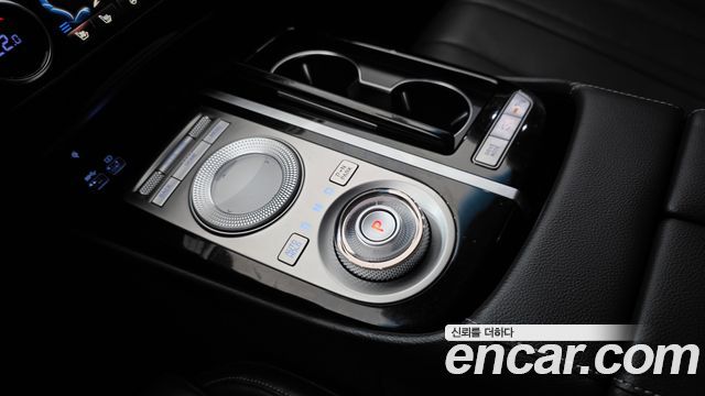 Genesis G80 2022 — photo 12