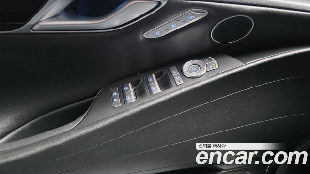 Genesis G80 2022 — photo 20