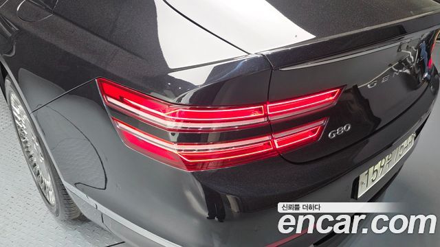 Genesis G80 2022 — photo 9