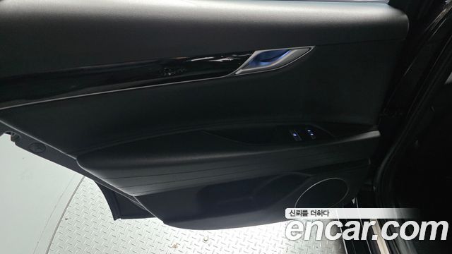 Genesis G80 2022 — photo 15