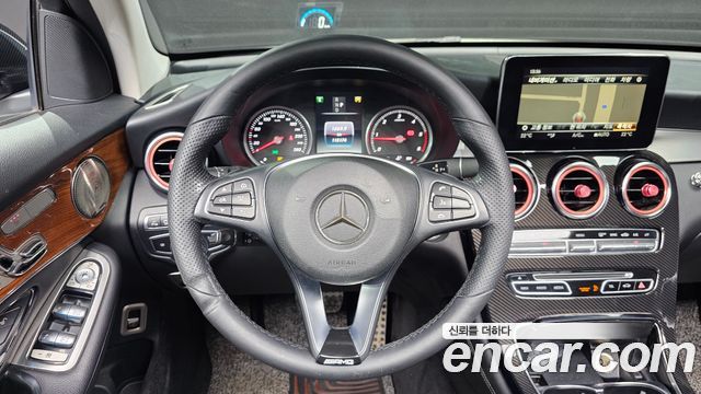 Mercedes-Benz GLC-Class 2018 — photo 13