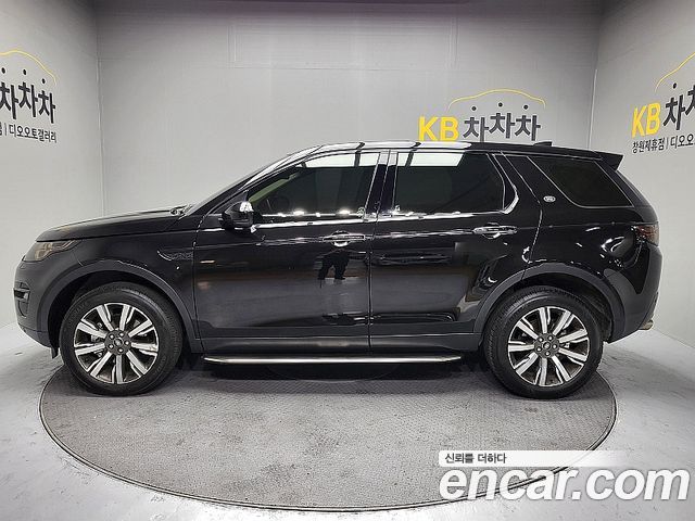 Land Rover Discovery Sport 2019 — photo 2