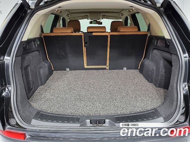 Land Rover Discovery Sport 2019 — photo 10