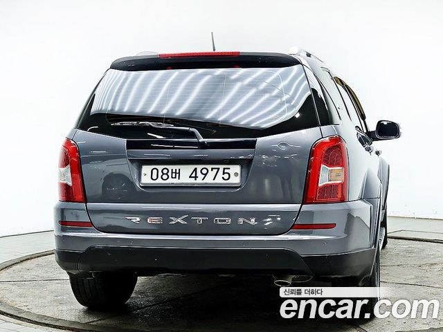 KG Mobility Rexton 2017 — photo 3
