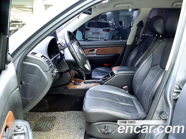 KG Mobility Rexton 2017 — photo 11