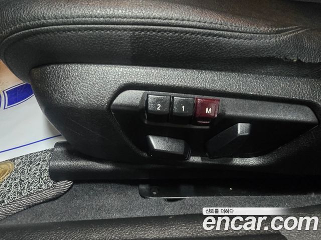 BMW 1-Series 2013 — photo 9