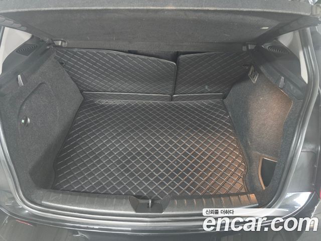 BMW 1-Series 2013 — photo 16