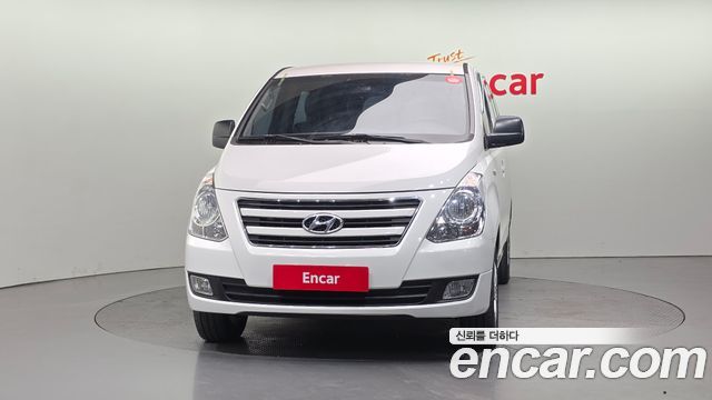 Hyundai Starex 2017 — photo 3