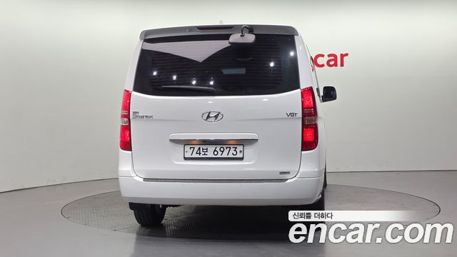 Hyundai Starex 2017 — photo 4