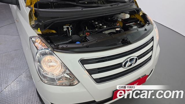 Hyundai Starex 2017 — photo 6