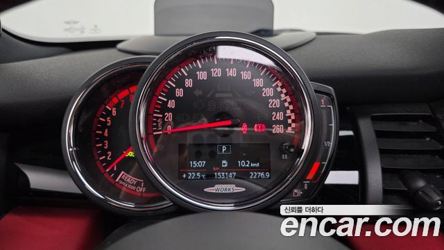 Mini Cooper 2020 — photo 11
