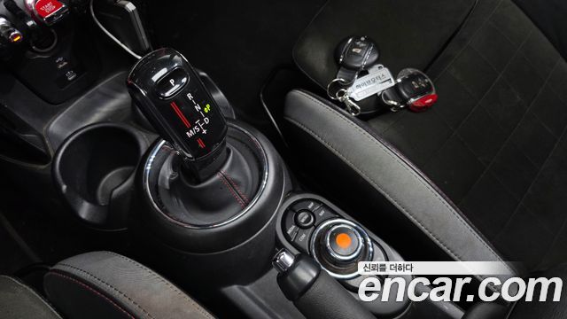Mini Cooper 2020 — photo 12