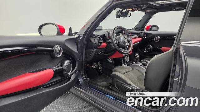 Mini Cooper 2020 — photo 13
