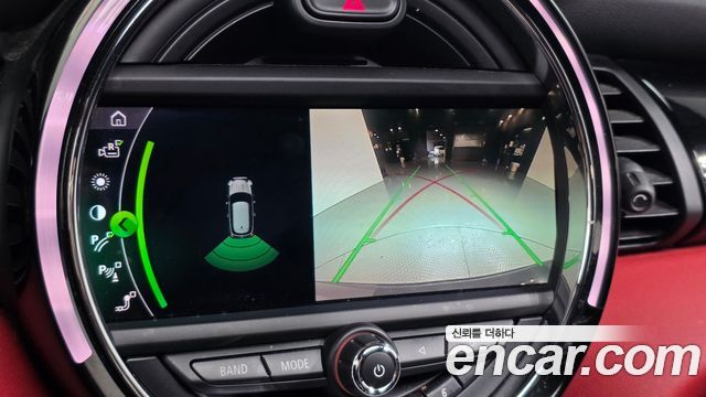 Mini Cooper 2020 — photo 21