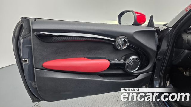 Mini Cooper 2020 — photo 14