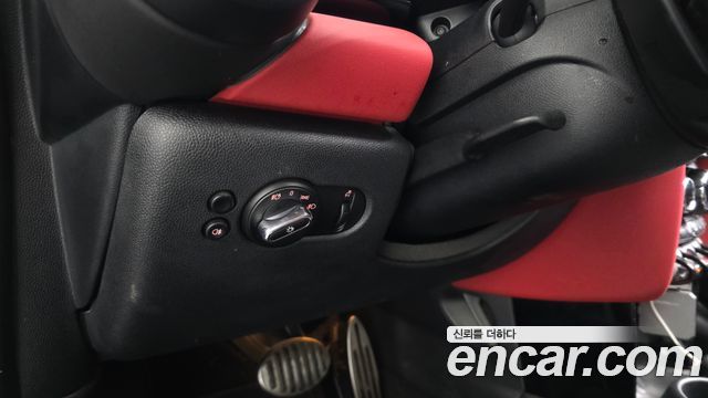Mini Cooper 2020 — photo 29