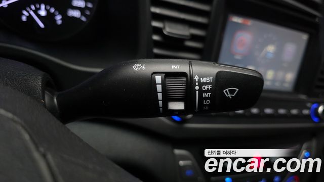 Hyundai AVANTE 2016 — photo 18