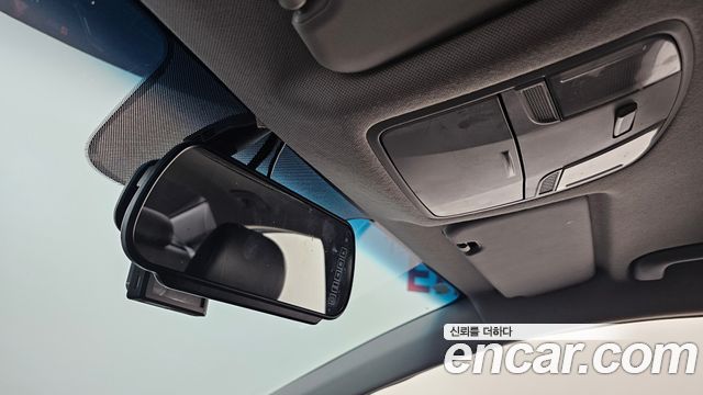Hyundai AVANTE 2017 — photo 21