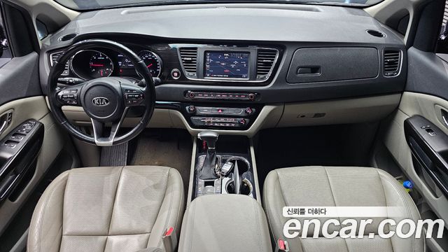 Kia Canival 2019 — photo 10