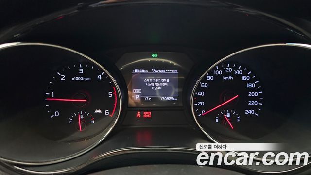 Kia Canival 2019 — photo 11
