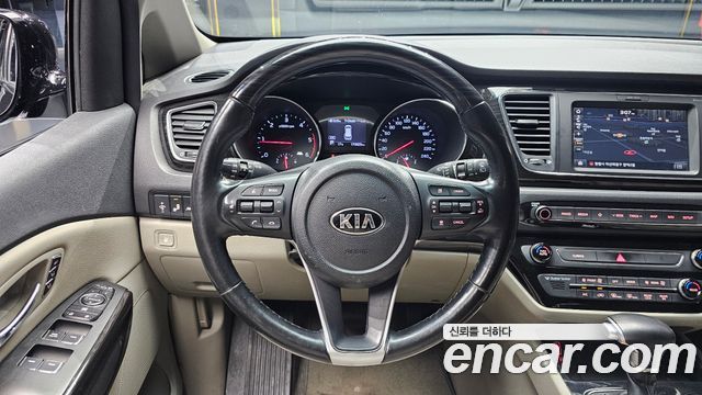 Kia Canival 2019 — photo 19