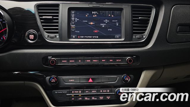 Kia Canival 2019 — photo 20