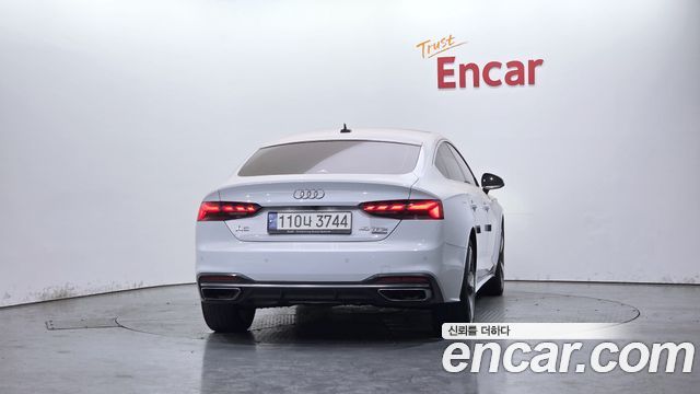 Audi A5 2021 — photo 4